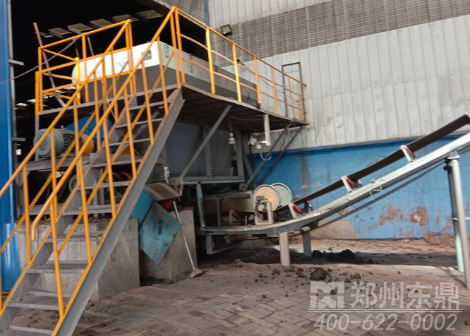 煤泥烘干機(jī)打散設(shè)備現(xiàn)場(chǎng)