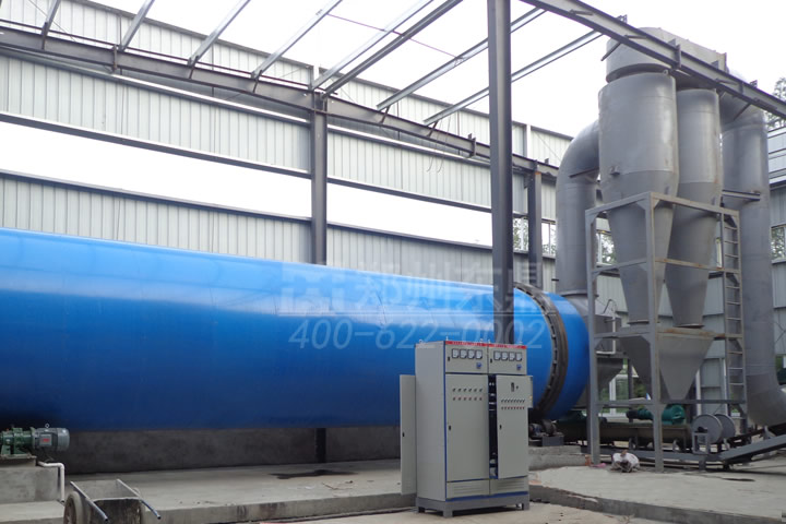 竹制品企業(yè)生產(chǎn)過(guò)程中產(chǎn)生了大量的竹粉(也稱竹屑)，以前竹屑被做為邊角廢料處理，現(xiàn)隨著生物質(zhì)能源行業(yè)的蓬勃發(fā)展，小小竹屑被業(yè)內(nèi)逐漸重視，由于竹屑熱值普遍在4500大卡以上