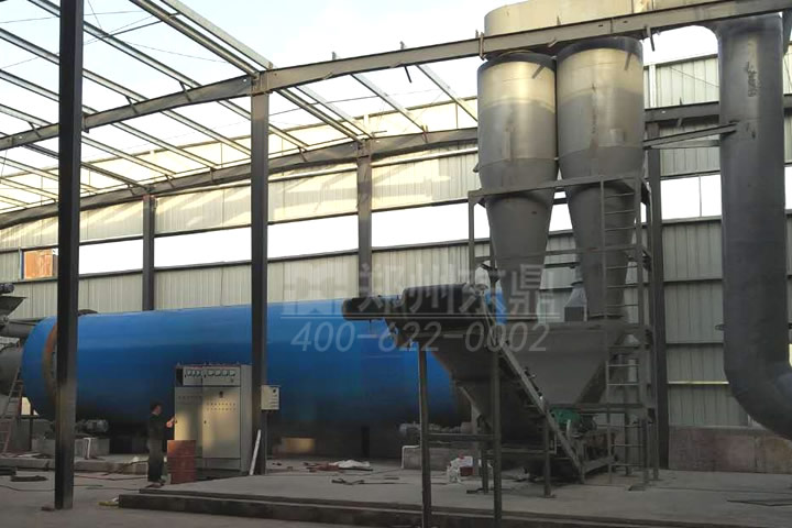 竹制品企業(yè)生產(chǎn)過(guò)程中產(chǎn)生了大量的竹粉(也稱竹屑)，以前竹屑被做為邊角廢料處理，現(xiàn)隨著生物質(zhì)能源行業(yè)的蓬勃發(fā)展，小小竹屑被業(yè)內(nèi)逐漸重視，由于竹屑熱值普遍在4500大卡以上