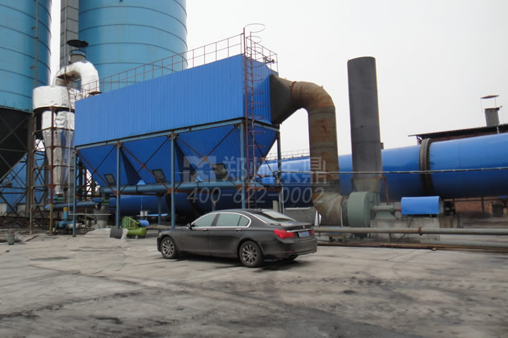 隨著電力工業(yè)的迅速發(fā)展，帶來(lái)了粉煤灰排放量的急劇增加，給我國(guó)的國(guó)民經(jīng)濟(jì)建設(shè)及生態(tài)環(huán)境造成巨大的壓力。隨著國(guó)家產(chǎn)業(yè)政策的不斷優(yōu)化，環(huán)保法規(guī)的日趨嚴(yán)歷，濕粉煤灰的妥善