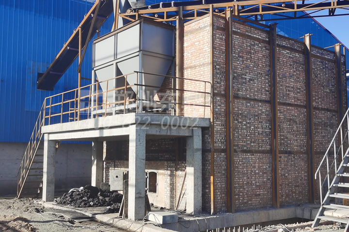 沸騰爐可使用劣質(zhì)燃料，氮化物生成少,易脫硫，具有一定的環(huán)保優(yōu)勢(shì)。