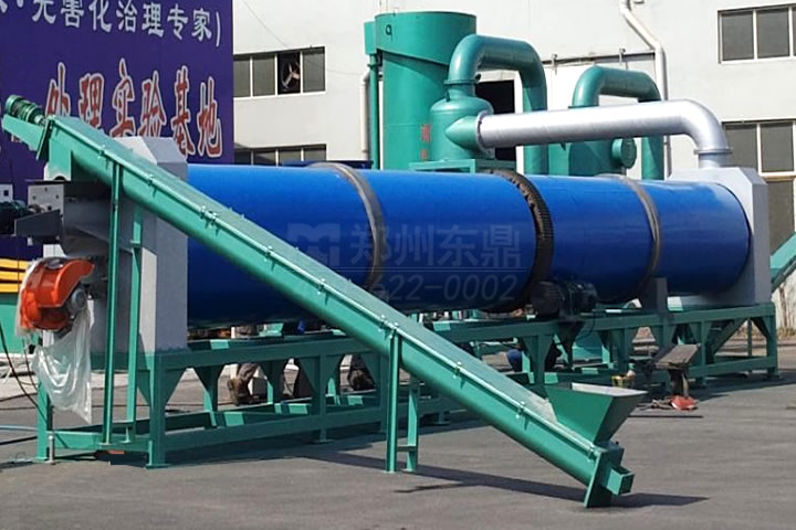 新型沼氣熱源生物質(zhì)有機(jī)肥烘干機(jī)設(shè)備可將高達(dá)七八十含水量的沼渣、糞便、鋸末等物料一次性烘干至安全貯藏水分標(biāo)準(zhǔn)。